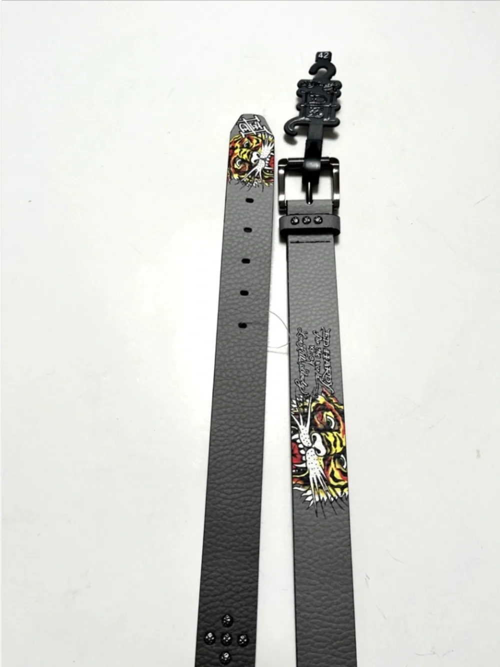 Ed Hardy Ombre Gray Black Tiger PU Leather Belt Size 42 Gothic Y2K 48
